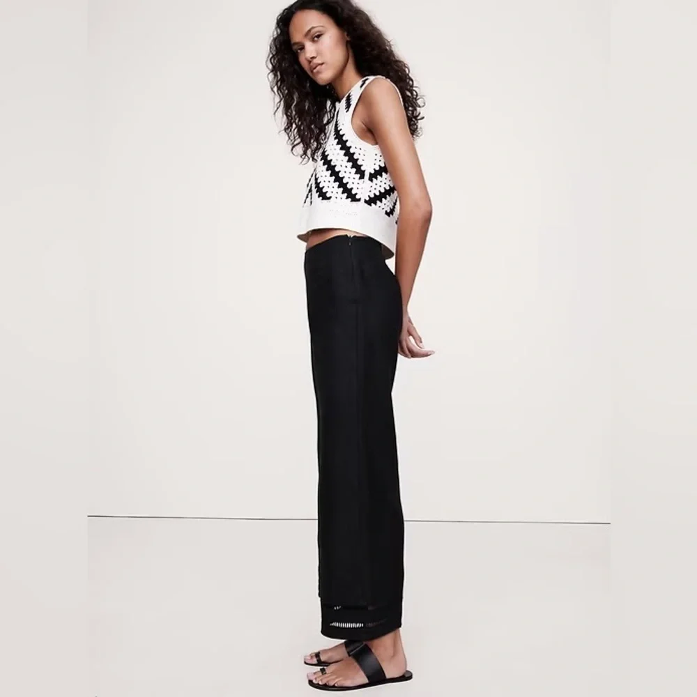 NWT! Banana Republic Mid-Rise Kick-Flare Lace-Trim Linen Ankle Pant - 12 LONG 🤎